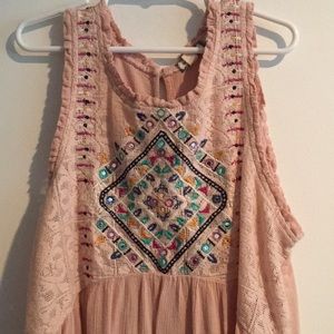 Sleeveless flowy top